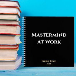Funny Black Mastermind bei der Arbeit Minimalistis Notizbuch