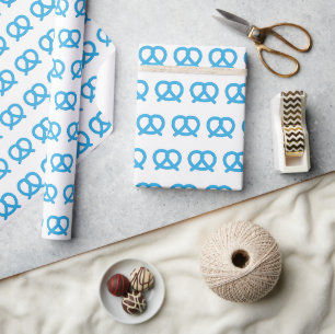 Funny Blue Pretzel Pattern Deutsches Oktoberfest Geschenkpapier