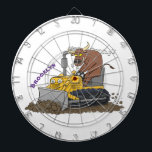 Funny Bulldozer Driving Cartoon Dartscheibe<br><div class="desc">Dieser Stier bewegt sich auf seiner eigenen Erde und treibt einen Bulldozer im lustigen Cartoon-Stil.</div>