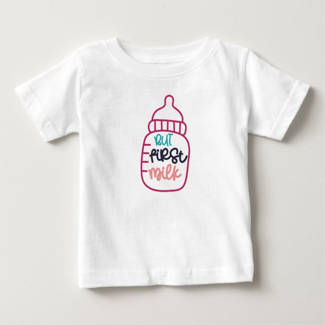 Funny but First Milk Baby T-shirt (Vorderseite)