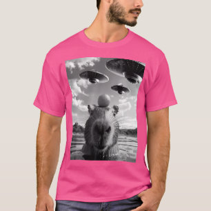 Funny Capybara Selfie mit Alien Ufos T-Shirt