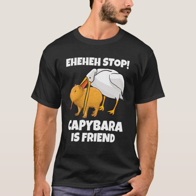Funny Capybara wird von Pelican Friends Meme geges T-Shirt (Vorderseite)
