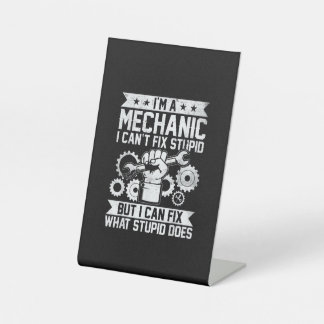 Funny Car Mechanic Engineer Men Women Kids Auto Me Sockelschild