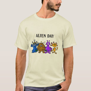 Funny Cartoon Außerirdischen Rund um den T - Shirt