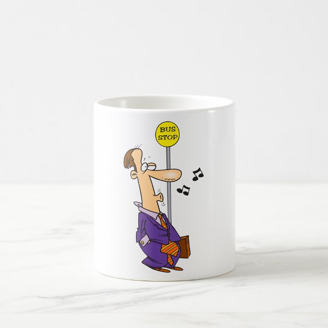 Funny Cartoon BusinessMann an Bushaltestelle Kaffeetasse (Von Creator hochgeladen)