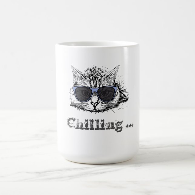 Funny Cat Chilling mit Niedlicher Sonnenbrille Kaffeetasse (Mittel)