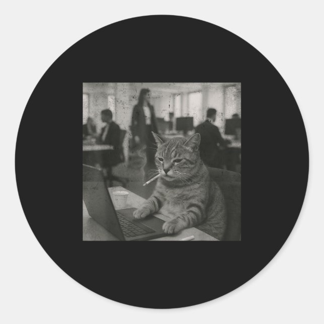 Funny Cat Meme Rauchen Zigarette bei der Arbeit Sp Runder Aufkleber (Vorderseite)