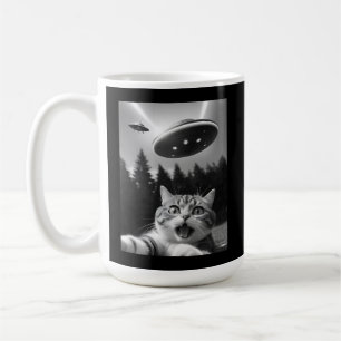 Funny Cat Selfie mit UFO-Alien Kaffeetasse