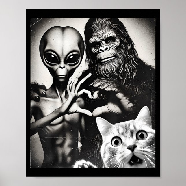 Funny Cat Selfie With Romantic Bigfoot In Love Wit Poster (Vorne)