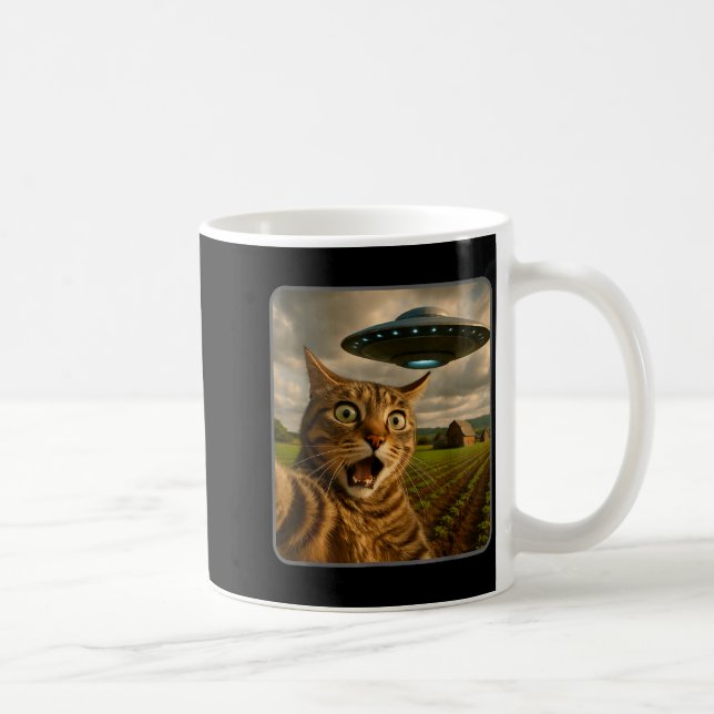 Funny Cat Selfie With Ufo Alien Meme  Kaffeetasse (Rechts)