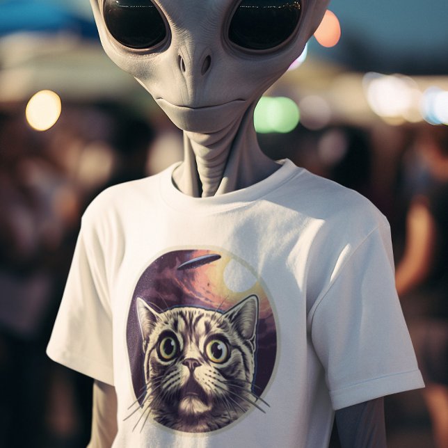 Funny Cat und UFO T-Shirt (Von Creator hochgeladen)
