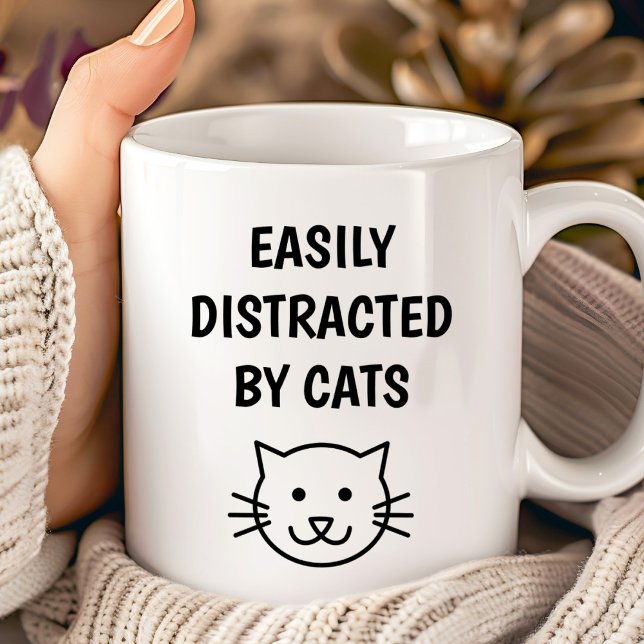 Funny Cat Zitat - Leicht von Katzen abgelenkt Kaffeetasse (Funny Cat Quote - Easily Distracted By Cats Coffee Mug)
