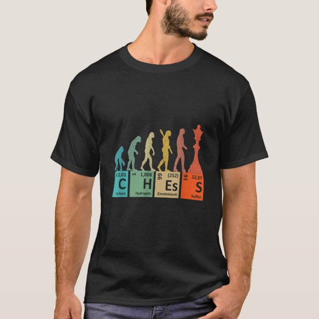 Funny Chess Evolution Gaming sets Periodic Table E T-Shirt (Vorderseite)