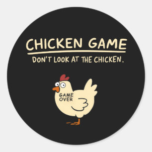Funny Chicken Game T-Shirt Schauen Sie sich das Runder Aufkleber