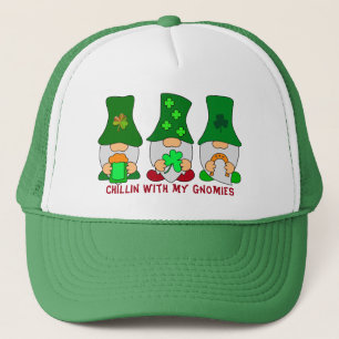 Funny Chillin mit My Gnomies St Patricks Day Truckerkappe