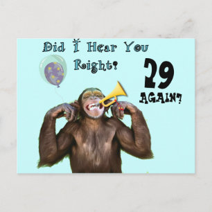 Funny Chimpanzee über dem Hügel Geburtstag Postkarte