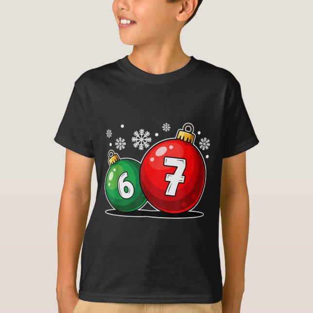Funny Christmas 67 Six Seven Meme Gen Alpha Slang  T-Shirt (Vorderseite)