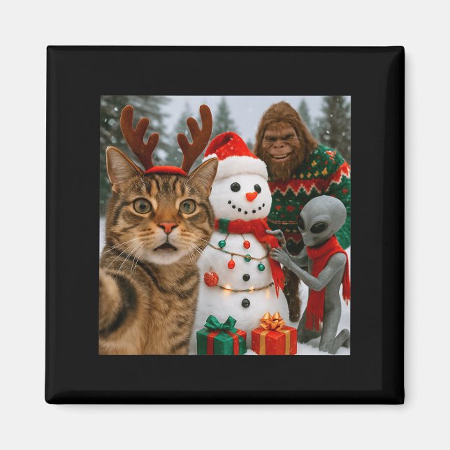 Funny Christmas Cat Selfie With Bigfoot Alien &amp Magnet (Vorne)
