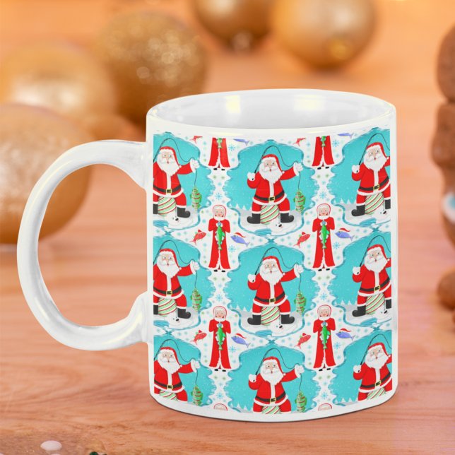Funny Christmas Frau Claus beats Santa beim Angeln Kaffeetasse (Von Creator hochgeladen)