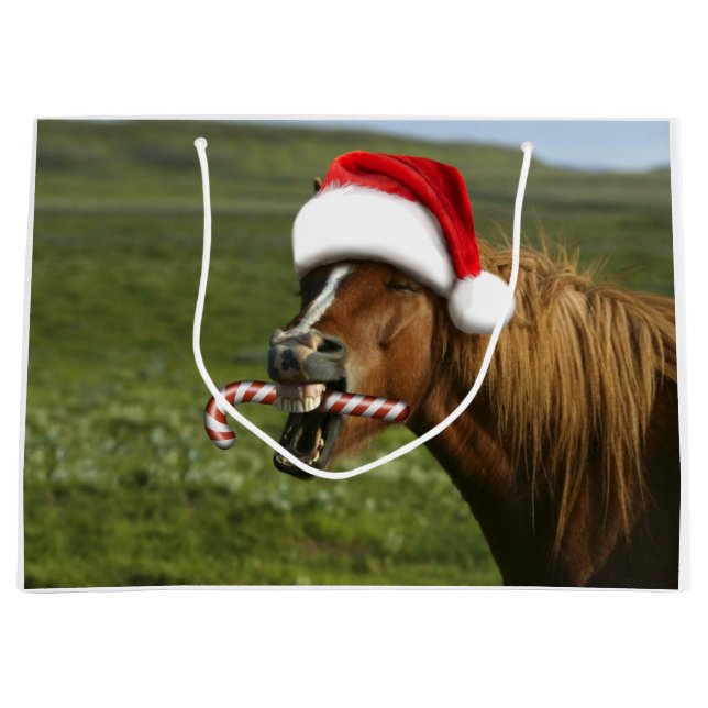 Funny Christmas horse with Santa Smiling Große Geschenktüte (Vorderseite)