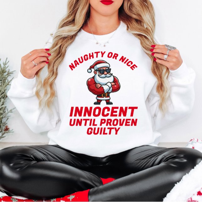 Funny Christmas Naughty oder Nizza - Beweisen Sie  T-Shirt (Von Creator hochgeladen)