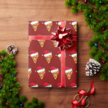 Funny Christmas Pizza Slices in Weihnachtsmannmütz Geschenkpapier<br><div class="desc">Funny Pizza Liebhaber Weihnachtsverpackung für ein italienisches Restaurant. Niedliche Pepperoni Scheiben mit einem unglaublich witzig Weihnachtsmann,  der in einem lustigen roten Ferien-Muster.</div>