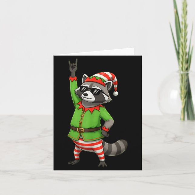 Funny Christmas Raccoon Dressed As Elf With Sungle Karte (Vorderseite)
