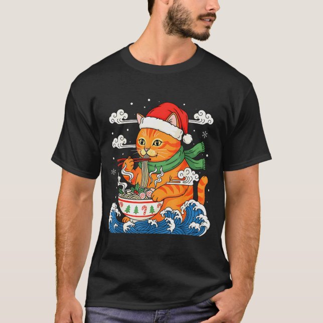 Funny Christmas Ramen Cat Eating Noodles Japanese  T-Shirt (Vorderseite)