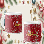Funny Christmas Santa Reindeer Sleigh Ho-Ho Red Jumbo-Tasse<br><div class="desc">Roter Spaß, hübsche Tasse mit Spezialitäten wie Weihnachtsmann, Rentiere und Schneeflocken für Weihnachten/Jegliche Feiern. Die Tasse der Rotweihnachtsroten RentierSchlitten bietet einen zusätzlichen Coffeinsprung. Machen Sie die Weihnachts-/Geburtstagsparty mit dieser schönen Tasse zum Vergnügen und zum Vergnügen. Text anpassen ist verfügbar, um in Ihren Schriftart Style zu passen. Besuchen Sie meinen Laden...</div>