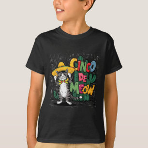 Funny Cinco De Mayo Cat Sombrero Poncho Party T-Shirt