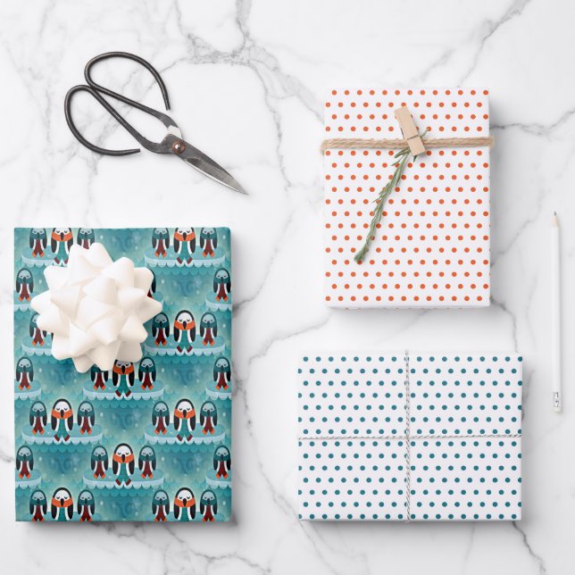 Funny Colorful Wintery Dressed Pinguin Pattern Geschenkpapier Set (Vorderseite)