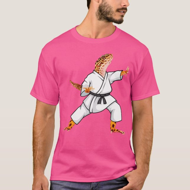 Funny Common Leopard Gecko Doing Karate Samurai Ni T-Shirt (Vorderseite)