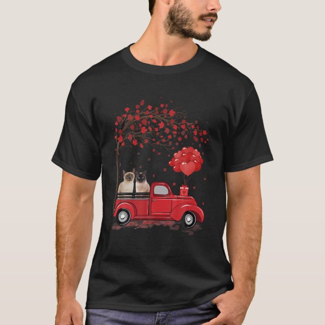 Funny Couple Siamese Red Truck Valentine's Day T-Shirt (Vorderseite)