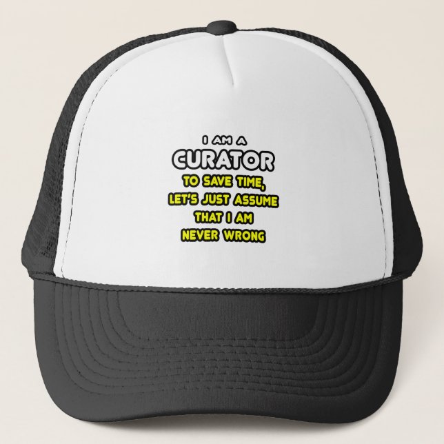 Funny Curator T - Shirt und Geschenke Truckerkappe (Vorderseite)