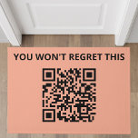 Funny Custom QR Code Fußmatte<br><div class="desc">Begrüßen Sie Ihre Gäste mit einer nicht nur funktionalen, sondern auch unterhaltsamen Tür! Mit einem fett formatierten Satz "You will't Bedret This" und einem scannbaren QR-Code bringt diese anpassbare Türmatte eine moderne Drehung in Ihren Eingang. Ideal für Zuhause, Büros oder jeden Raum, der Kreativität und Spaß schätzt, ist es sicher...</div>