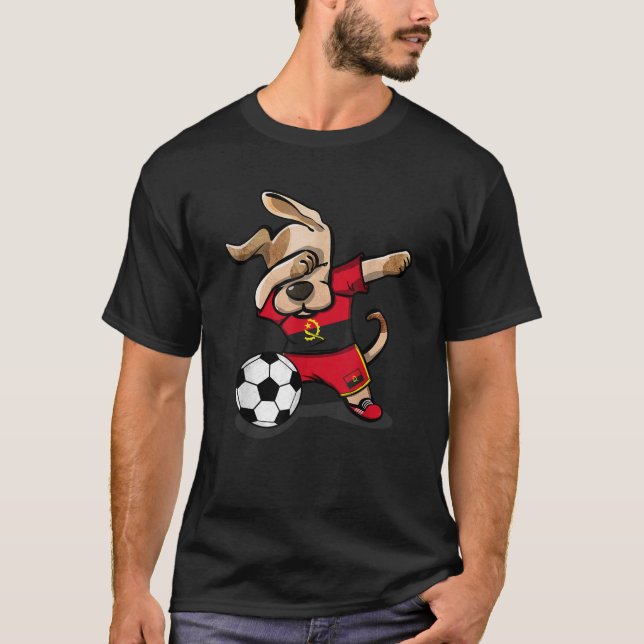 Funny Dabbing Dog Angola Soccer Angolan Flag Footb T-Shirt (Vorderseite)