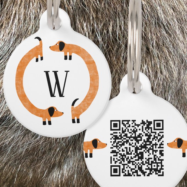 Funny Dackel Sausage Dog QR Code Haustiermarke (Fun monogram and QR code Dachshund dog tag)