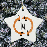 Funny Dackel Wurst Dog Monogram Keramik Ornam Keramik Ornament<br><div class="desc">Niedliche und lustige Dackel,  Wursthunde oder Dackel Hunde in ständiger Bewegung. Anpassen durch Ändern oder Entfernen des Initials.</div>