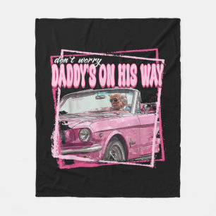 Funny Daddys Zuhause Trump Pink 2024 Nimm America  Fleecedecke
