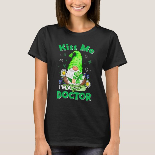 Funny Doctor Nurse Gnomes St Patrick S Day T-Shirt (Vorderseite)