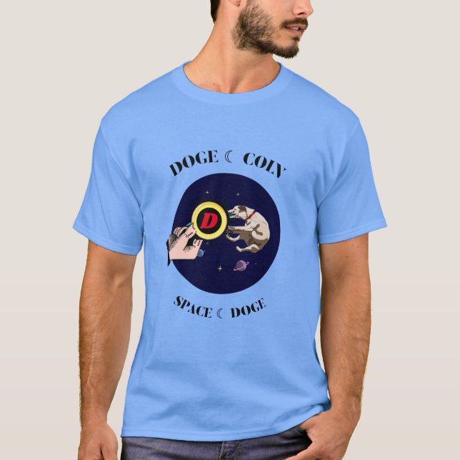 Funny Dog fängt Dogecoin im Weltraum T-Shirt (Vorderseite)