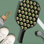 Funny Dog Foto oder jedes Foto Personalisierte Bil Pickleball Schläger<br><div class="desc">Fügen Sie diesem Paddel ein Foto hinzu,  um ein wirklich individuelles pickleball Geschenk zu kreieren. Fügen Sie ein Foto Ihres Hundes,  Katze,  Haustier,  Freund,  Papa,  Mama - jedes Foto!! Sie werden ein einmaliges Geschenk für den Pickleball-Liebhaber in Ihrem Leben erschaffen.</div>