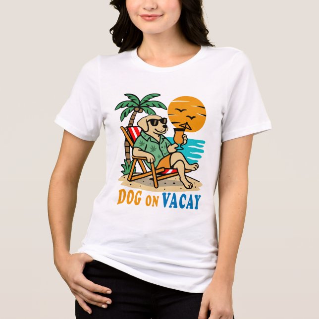 Funny Dog on Vacation T-Shirt | Cute Summer Tri-Blend Shirt (Vorderseite)