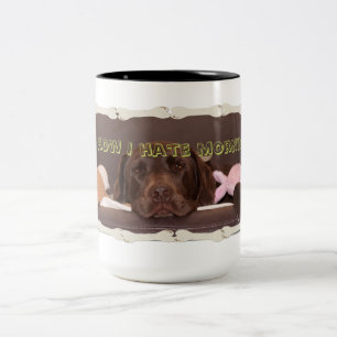Funny Drowsy Schokolade Labrador mit Spielzeug Fot Zweifarbige Tasse