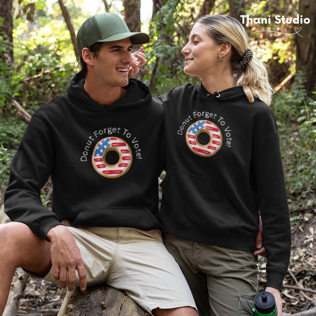 Funny Election Donut Vergessen, dunkel zu wählen Hoodie (Von Creator hochgeladen)