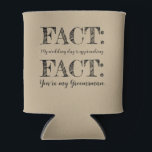 Funny & Elegant Fact Trauzeuge Vorschlag Khaki Dosenkühler<br><div class="desc">Funny & Elegant Fact Trauzeuge Vorschlag Sand Ecru Can Cooler Can Cooler: Koozie nicht behaltend Ihre Bierdose kalt? Wird dein Bier warm aber deine Hände Kalt? Dann löse dein Problem mit einem Dosenkühler von Zazzle. Diese Bierhülle ist nicht nur auf Vorder-, Rücken- und Untersohle vollständig anpassbar, sie besteht auch aus...</div>