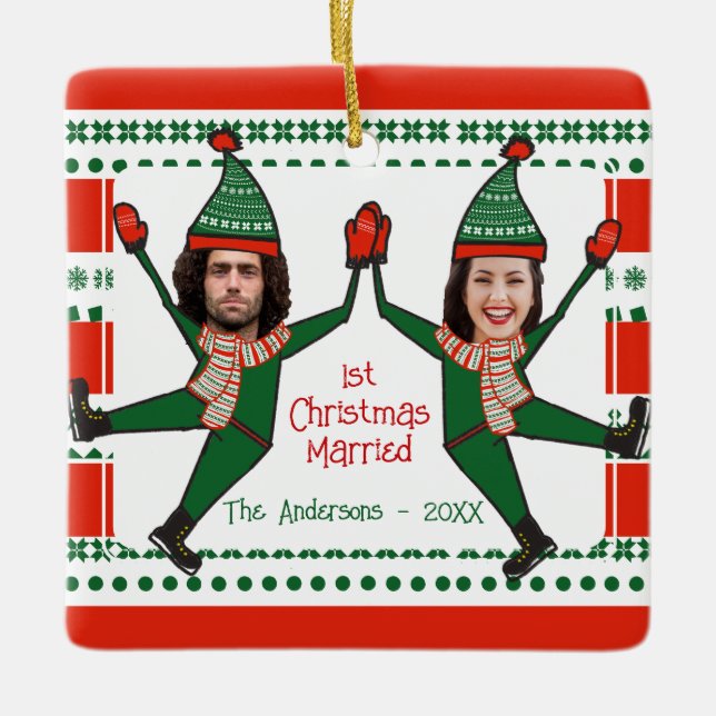 Funny Elves 1. Weihnachten Verheiratet Red Green C Keramikornament (Vorderseite)