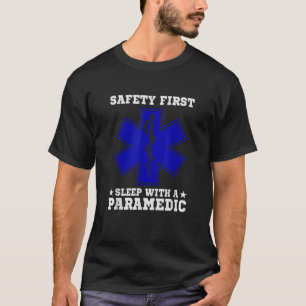 Funny EMT Men EMS Nurse Paramedic Ambulance T-Shirt