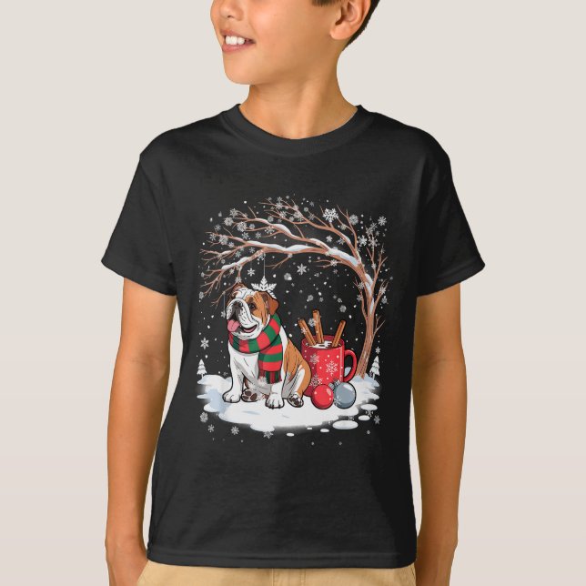 Funny English Bulldog In The Snow Tree Christmas W T-Shirt (Vorderseite)