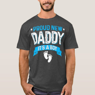 Funny Family Gender Reveal Proud New Daddy Es ist  T-Shirt